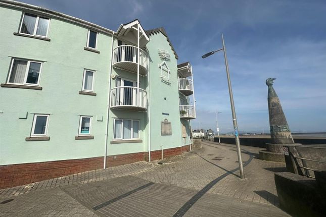 Studio flat on 10, Camona Drive, Swansea, £89,950