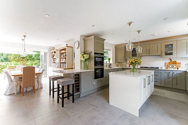 8, Allhusen Place, Stoke Poges photo 2