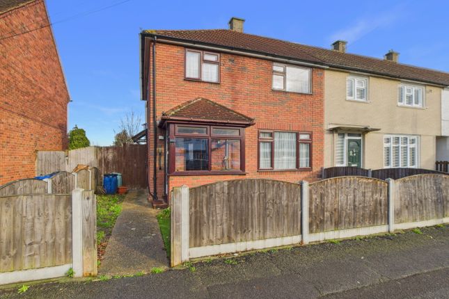 3-bed house on 7 Annalee Road, South Ockendon, Essex, £355,000