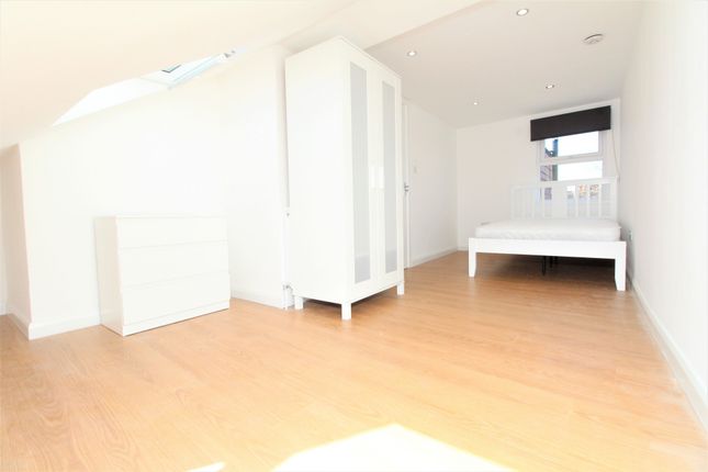 Studio house on Room 5, 82, Reidhaven Road, London, £900/mo