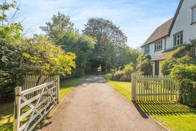 Cottage for sale in Darrs Lane, Northchurch, Berkhamsted, Herts HP4.