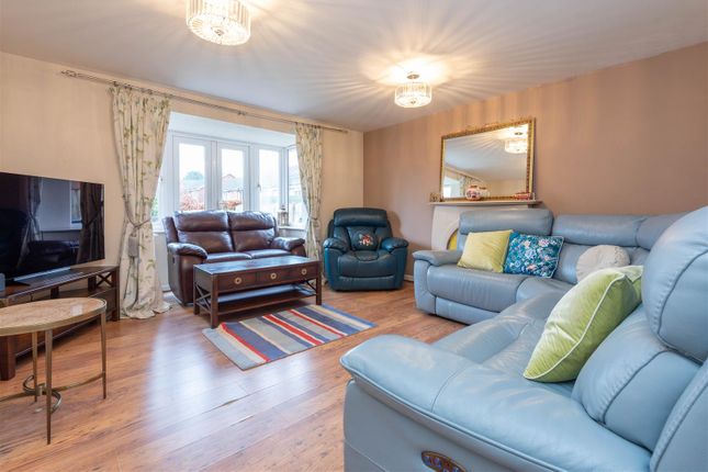 21, Topaz Way, Chorley photo 3
