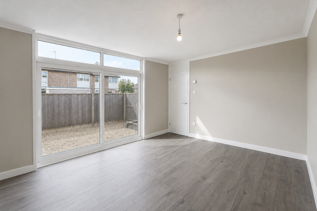 12 Madron Close, Hull photo 5