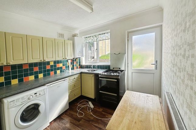18, Lea Mount Drive, Bury photo 4