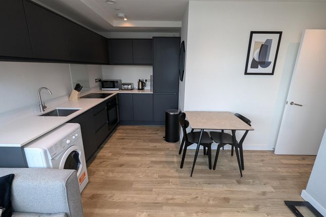 Apartment 503, Paragon, 48 Seymour Grove, Manchester photo 4