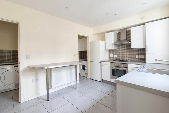 44, Columbia Place, Milton Keynes photo 3