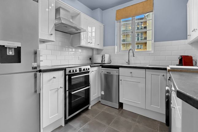 Flat 22, Osborne Court The Parade, Cowes photo 4