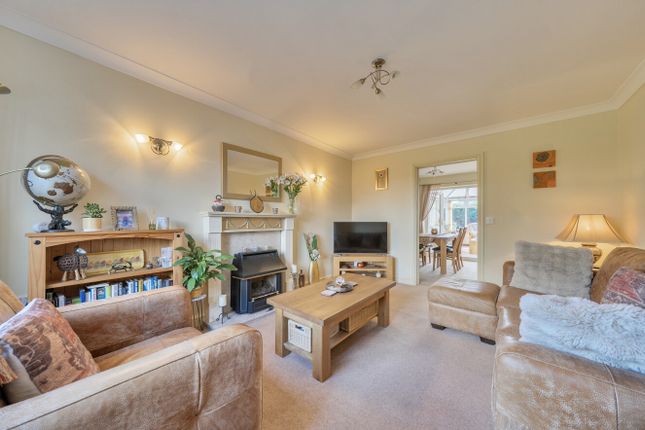 51 Long Croft, Oswestry photo 2