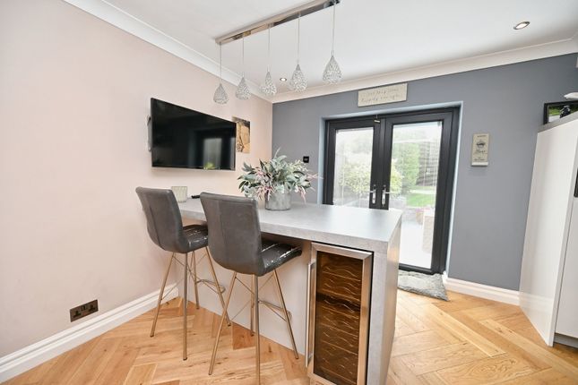 13, Edderthorpe Lane, Barnsley photo 4