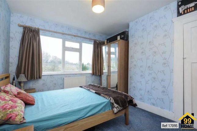 38, The Gardens, Harrow photo 4
