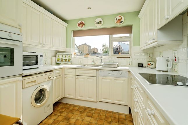 1, Durham Close, Bognor Regis photo 5
