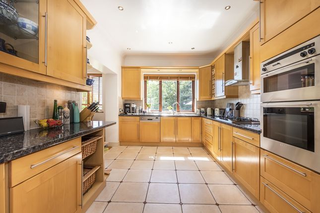 62, Arthur Road, London photo 3