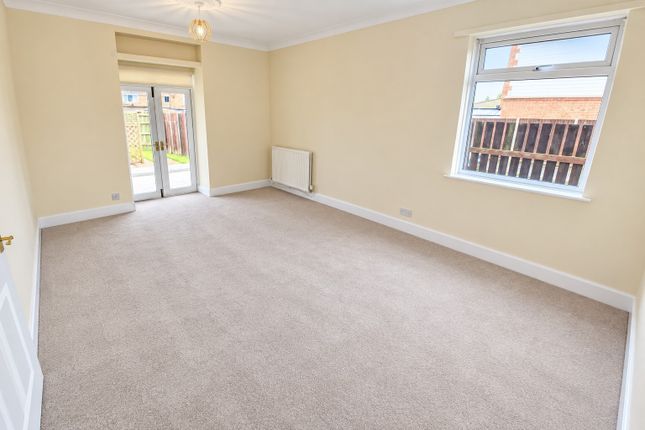 Limbury Road, Luton photo 3