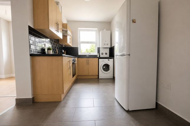 1302, Greenford Road, Greenford photo 2