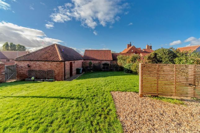 Barn conversion for sale in Foxhall Close, Norwell, Newark