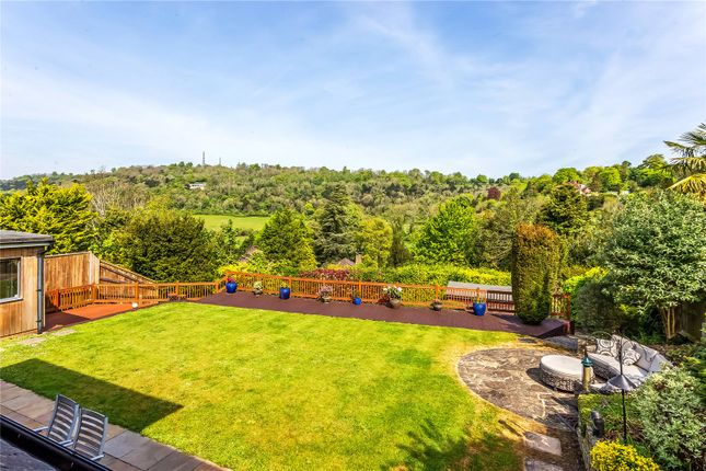2, Hethersett Close, Surrey photo 2