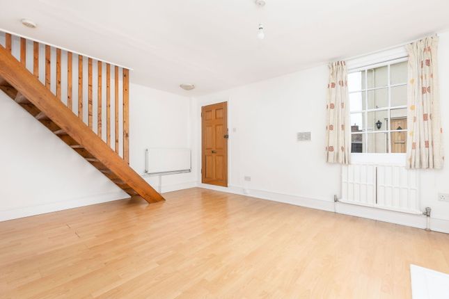 39, Silver Street, Baldock photo 2