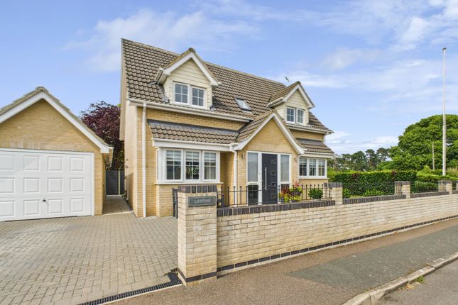 3-bed house on Lastone, Heather Close, Thurston, £425,000