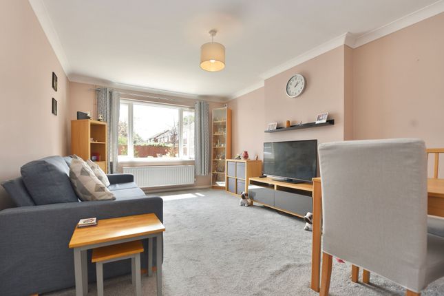 9 Reynolds Drive, St. Neots photo 2