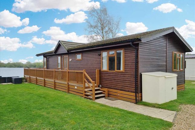 Mobile/park home for sale in Lodge 30, Gibson Approach, Tattershall Lakes