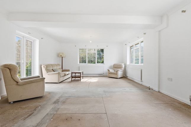 5 Rectory Close, Ingatestone photo 3