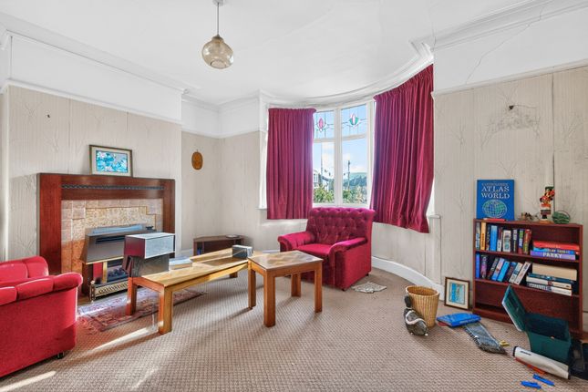 18 Oakhurst Road, Darlington photo 3