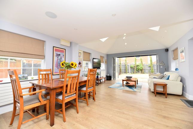 1 Boxall Close, Sandy photo 3
