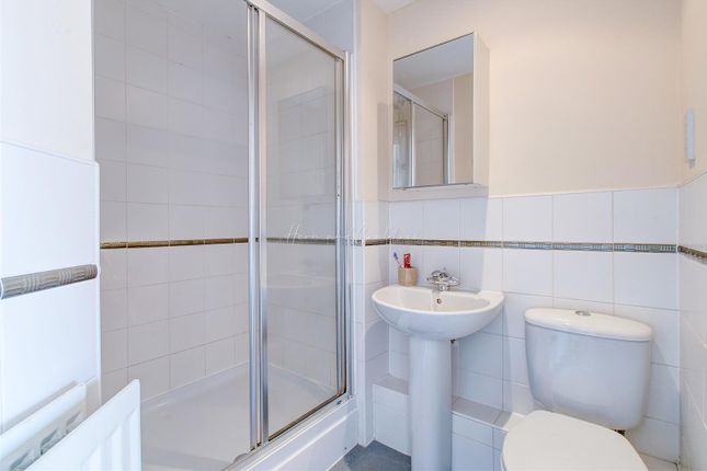 Flat for sale in Ffordd James Mcghan, Cardiff