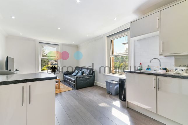 Flat to rent in Avondale Road, South Croydon