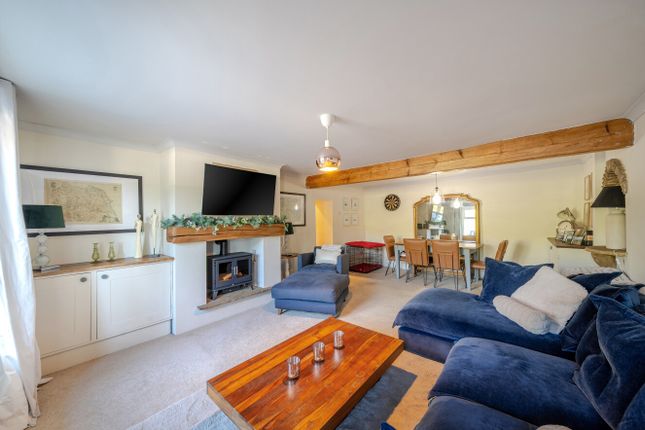 Tythe Cottage 1-2,, North View, Keighley photo 2