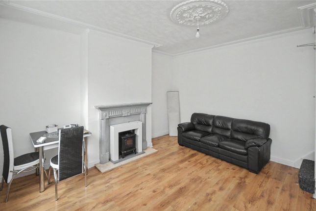 10, Dobson Avenue, West Yorkshire photo 2
