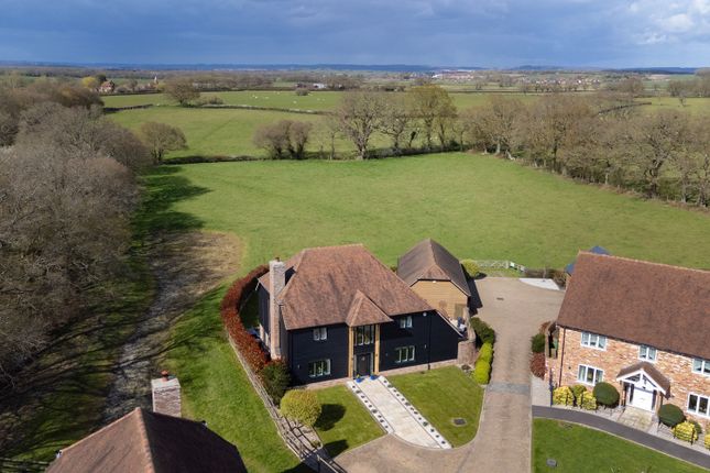 Darcy House 7 Chequers Green, Shadoxhurst, Kent photo 2