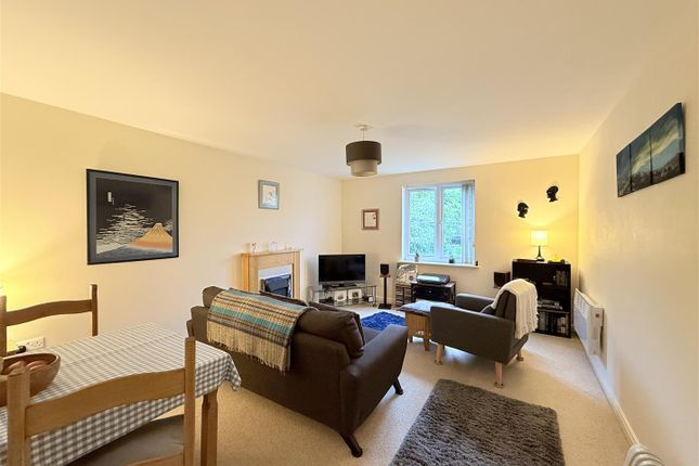 6, Three Counties Road, Ashton-Under-Lyne photo 2