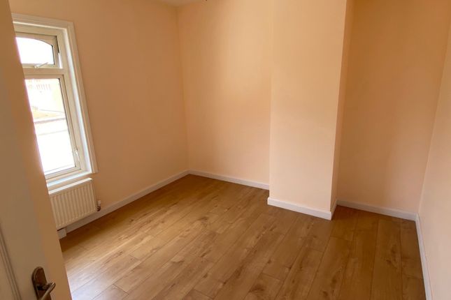 4, Freehold Street, Northampton photo 4