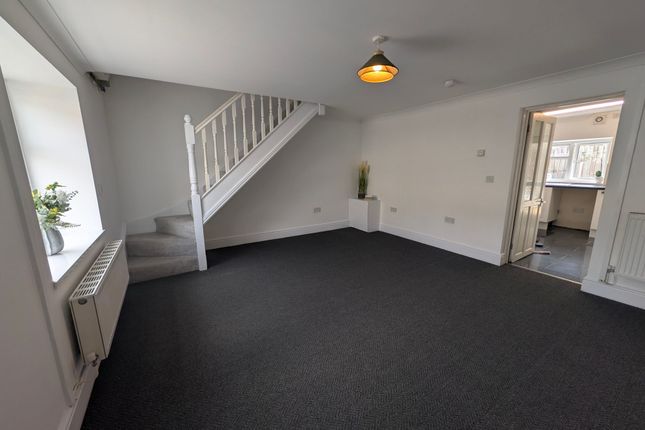 47 Duffryn Street (SOL-A16), Mountain Ash photo 2