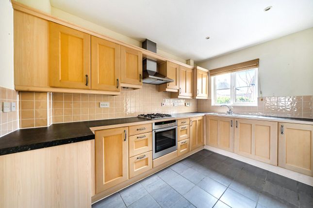 8, Nursery Close, Wroughton photo 2
