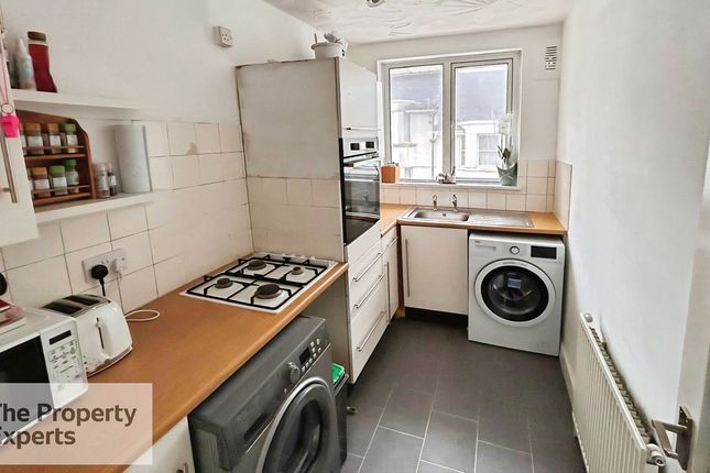 7b, Warleigh Avenue, Plymouth photo 3