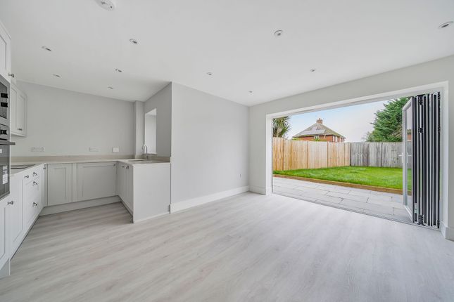 10a Bayfield, Faversham photo 2
