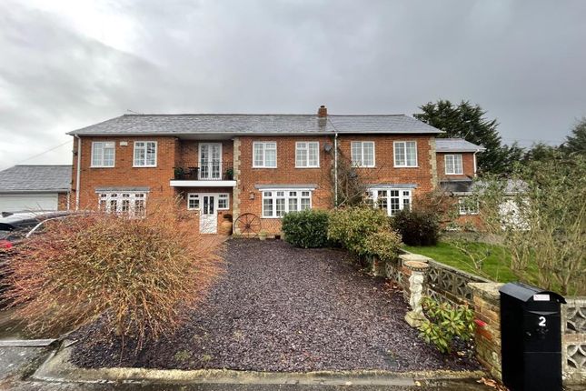 Thumbnail Semi-detached house for sale in Ascot, Warfield