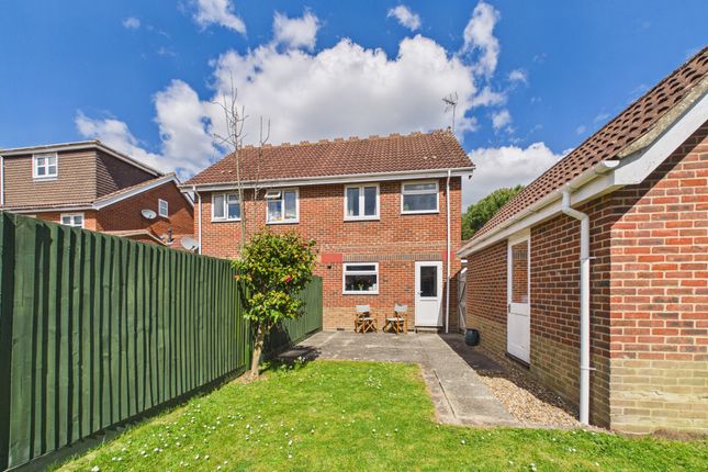 5, Holbrook School Lane, Horsham photo 2