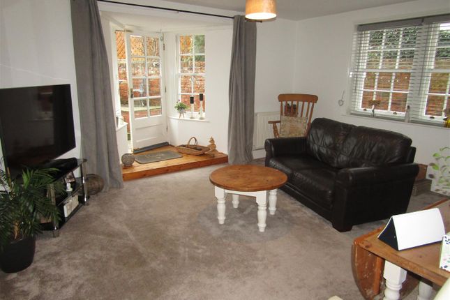 Flat 3, Mauleverer House, Horsefair, Boroughbridge, York photo 3
