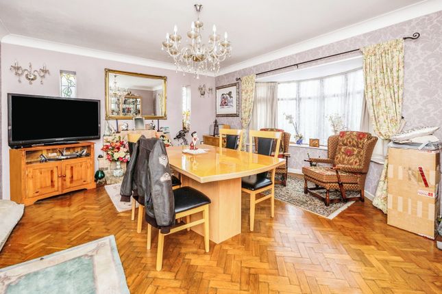 Detached house for sale in Faversham Road, Kennington, Ashford