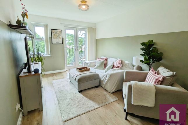34, Cherry Blossom Court, Monton photo 2