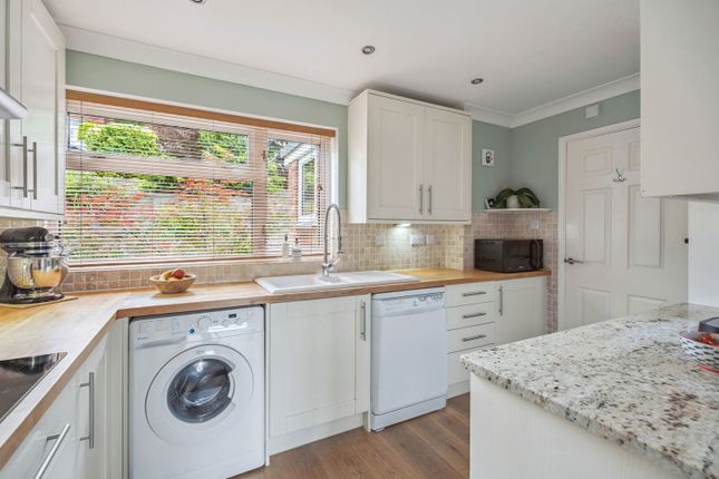43, Frances Street, Chesham photo 4