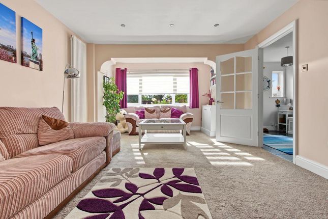 8, Mawson Close, Ely photo 4