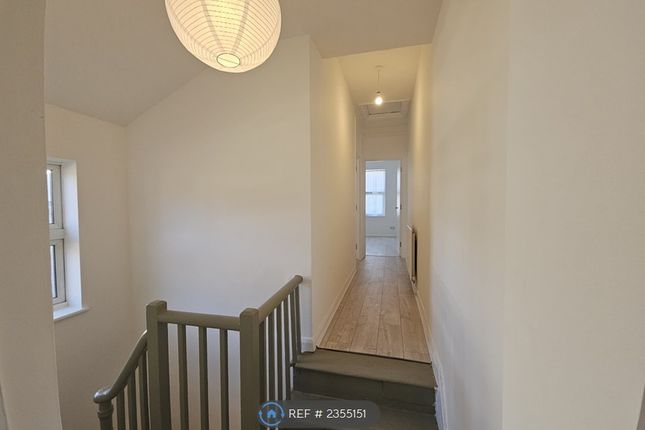 Pevensey Road, London photo 4