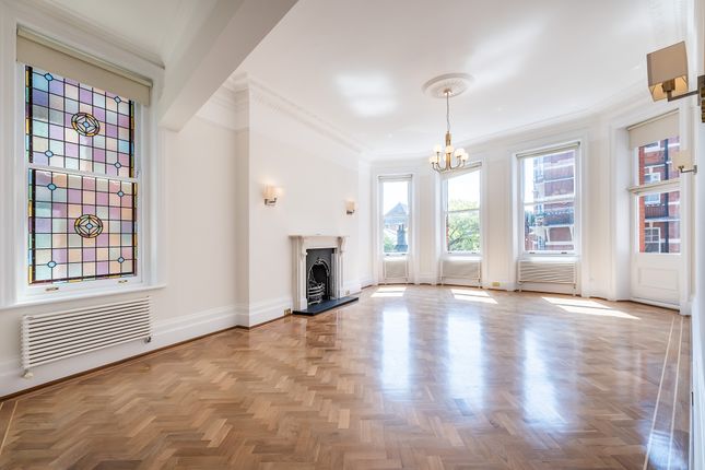Flat 6, Avonmore Mansions, Avonmore Road, London photo 4