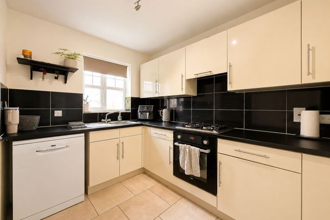 8 Proudman Drive, Prenton photo 3