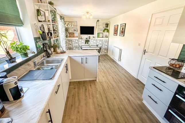 83, Silvester Road, Corby photo 3