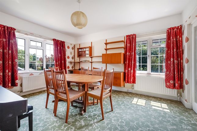 Littlehurst, 104, Dovers Green Road, Surrey photo 3